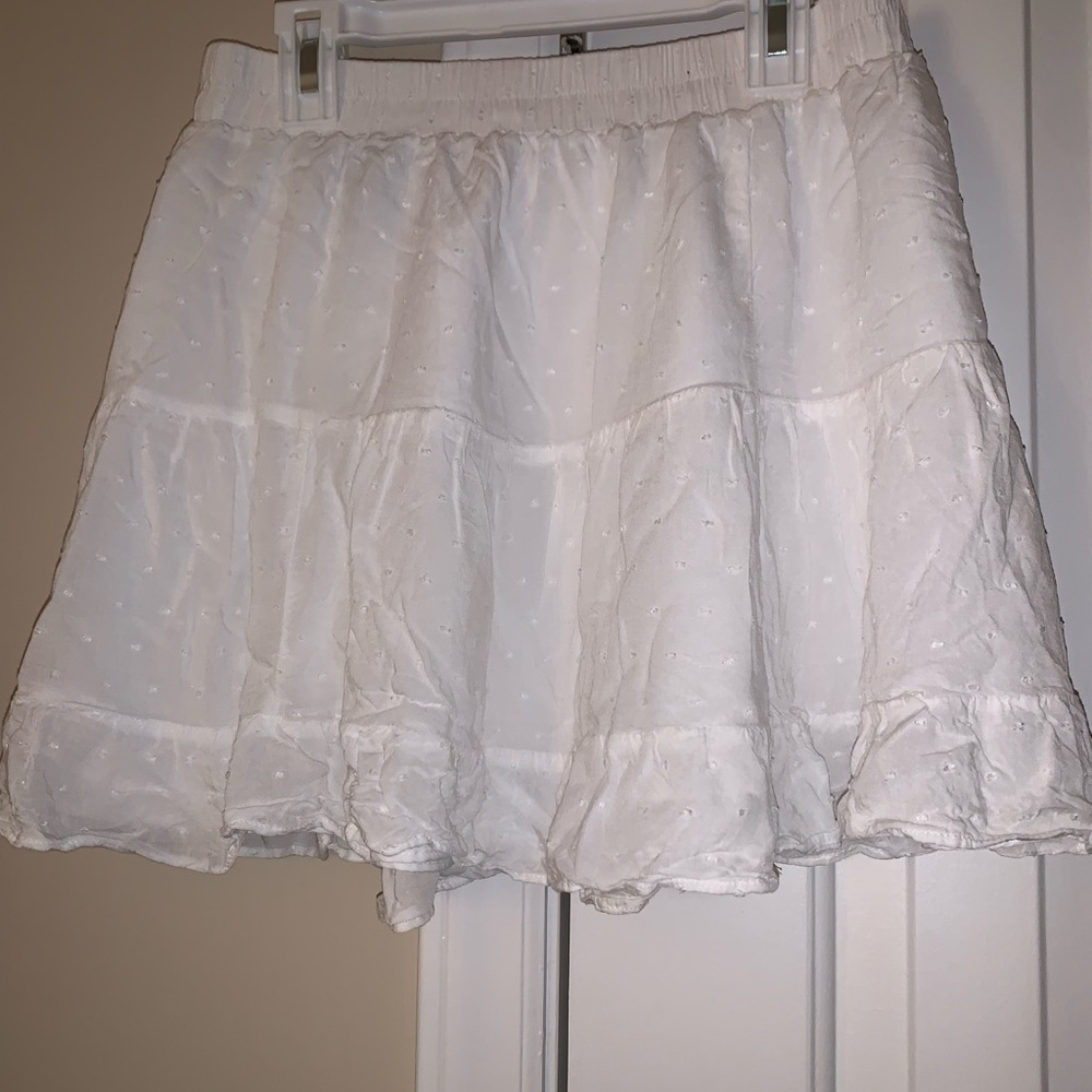 Forever 21 polka-dot white skirt (Open to any offers!!)